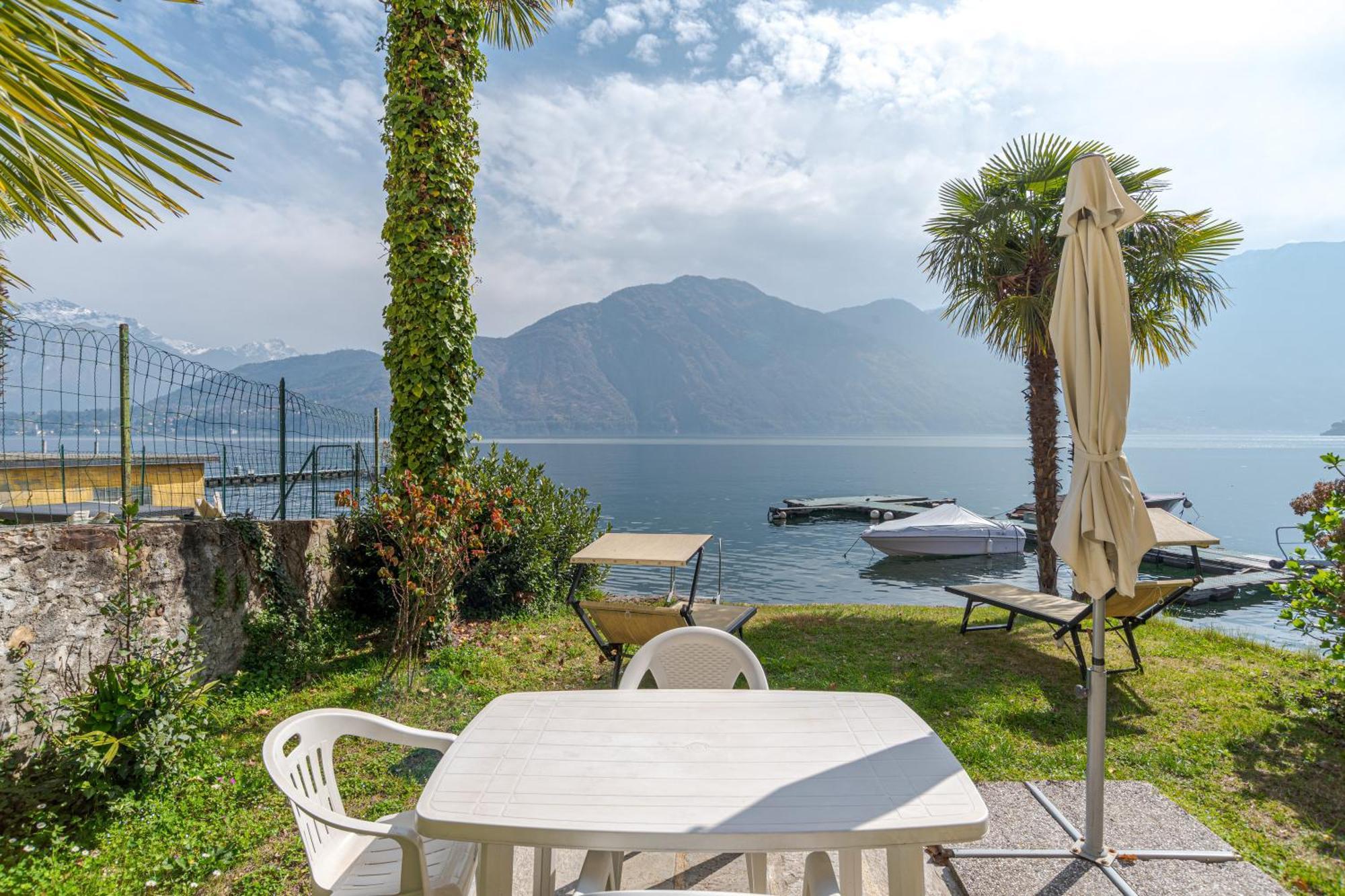 Casetta Al Lago Mezzegra Luaran gambar